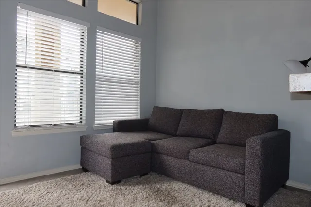 $1,000 | 2802 Nueces Street, Unit 306, Austin, TX 78705