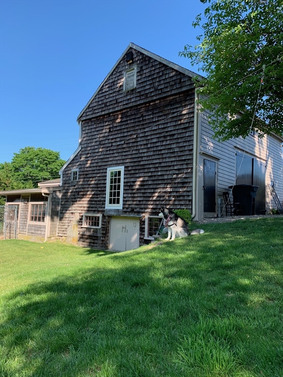 186 Elm Street Hanover, MA 02339 - Photo 5 of 15