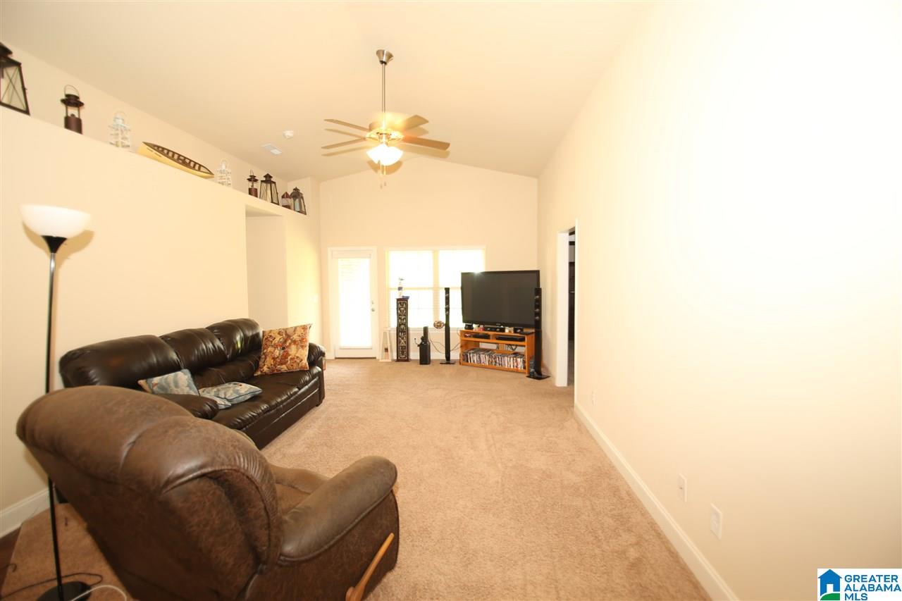 216 Crisfield Circle Alabaster, AL 35007 - Photo 5 of 20