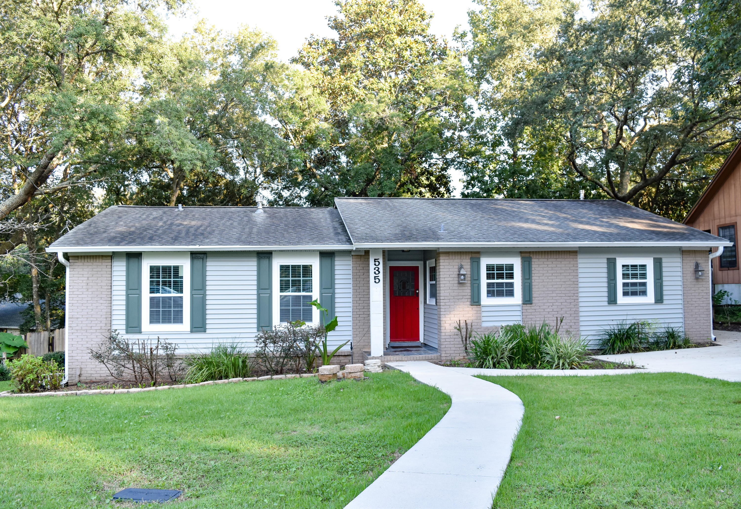 535 Woodlow Road Niceville, FL 32578 - Photo 1 of 42 Exterior Front
