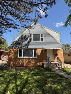$220,000 | 4554 North 49th Street, Milwaukee, WI 53218