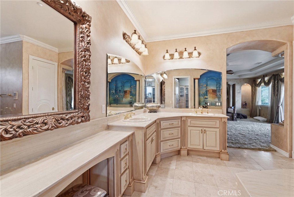 7252 Boice Lane Riverside, CA 92506 - Photo 51 of 59 Vanity area