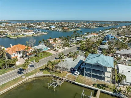 $775,000 | 11480 4th Street East, Treasure Island, FL 33706