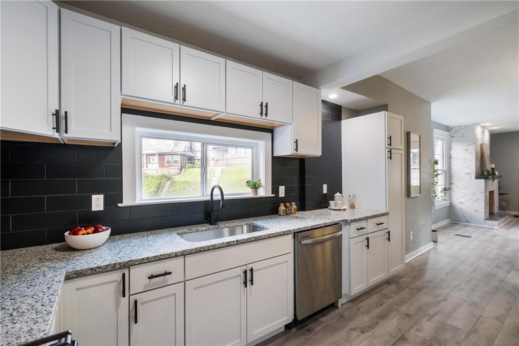 4001 Brighton Road Pittsburgh, PA 15212 - Photo 15 of 35 Gallery Image 15