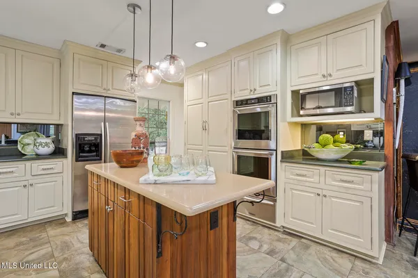 $450,000 | 1512 Eastover Drive, Jackson, MS 39211