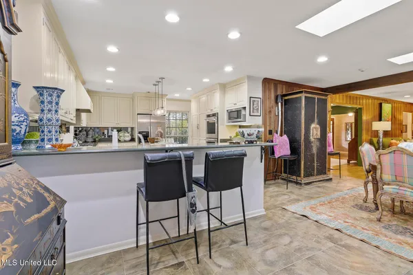 $450,000 | 1512 Eastover Drive, Jackson, MS 39211