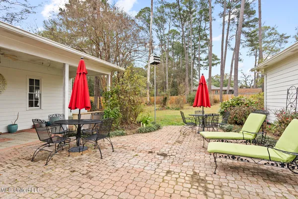 $450,000 | 1512 Eastover Drive, Jackson, MS 39211