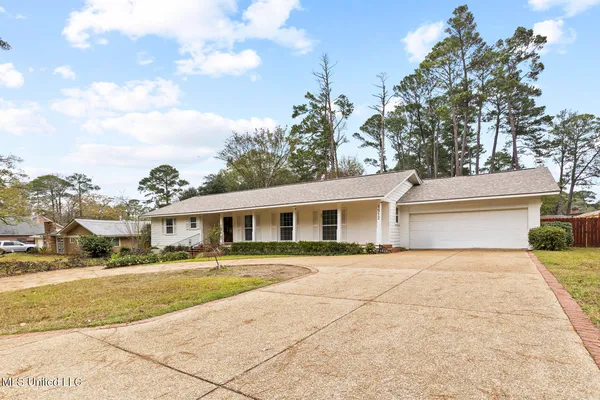 $450,000 | 1512 Eastover Drive, Jackson, MS 39211