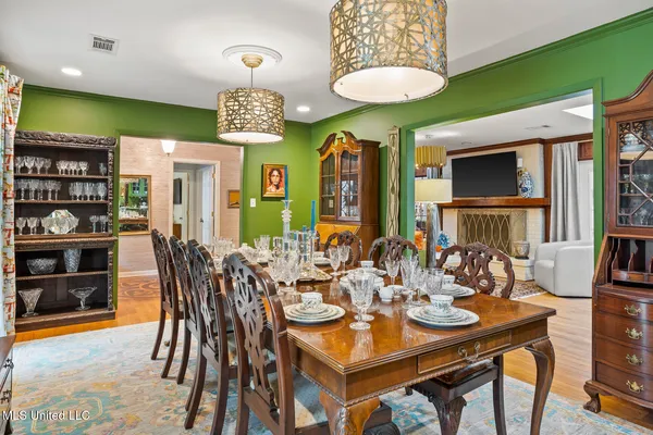 $450,000 | 1512 Eastover Drive, Jackson, MS 39211