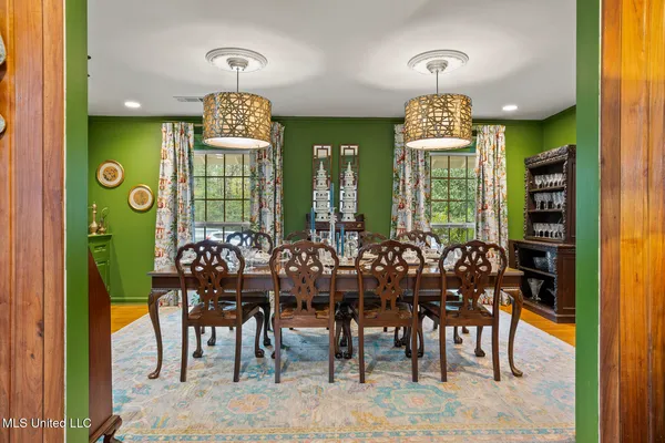 $450,000 | 1512 Eastover Drive, Jackson, MS 39211