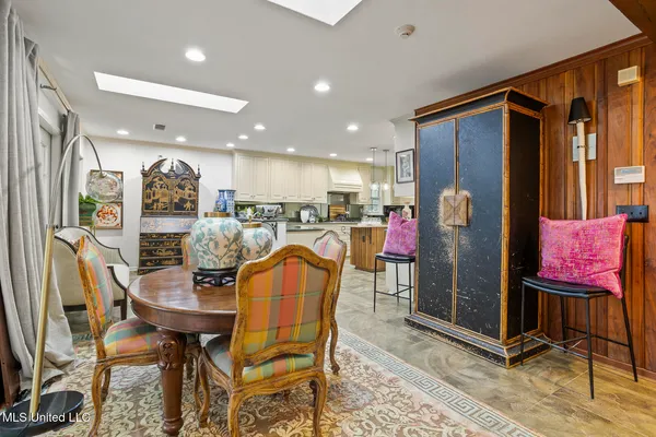 $450,000 | 1512 Eastover Drive, Jackson, MS 39211