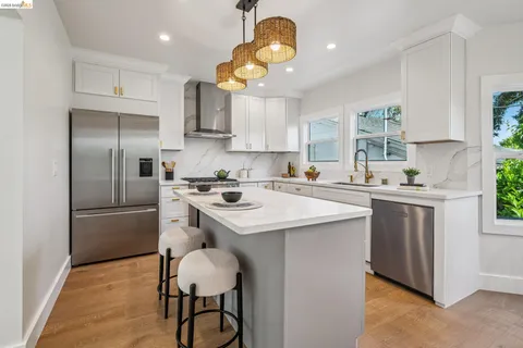 $1,899,000 | 415 Berkeley Park Boulevard, Kensington, CA 94706