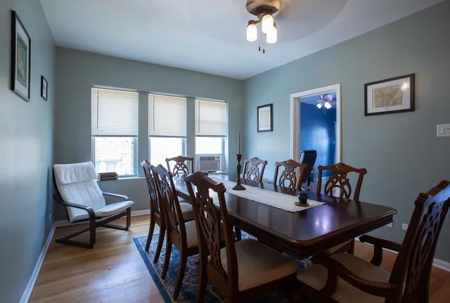 $2,100 | 2048 West Fargo Avenue, Unit 3W, Chicago, IL 60645