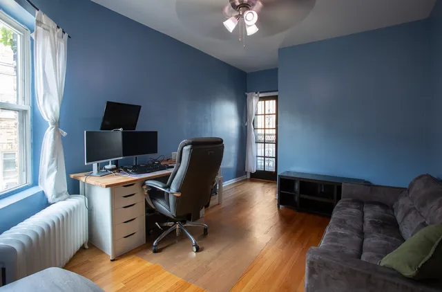 $2,100 | 2048 West Fargo Avenue, Unit 3W, Chicago, IL 60645