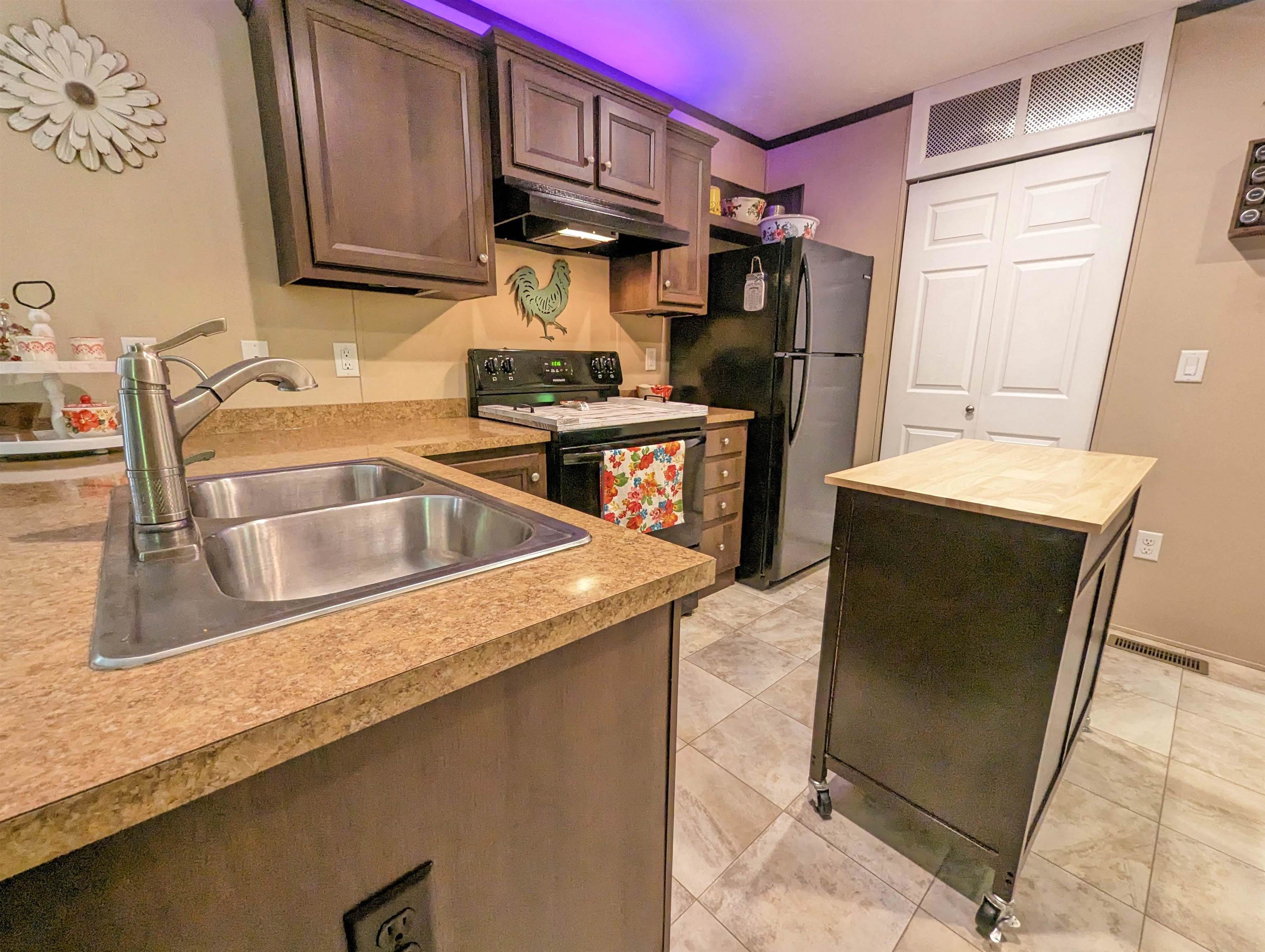 29 Twin Bridge Road, Unit 8 Northfield, NH 03276 - Photo 15 of 24