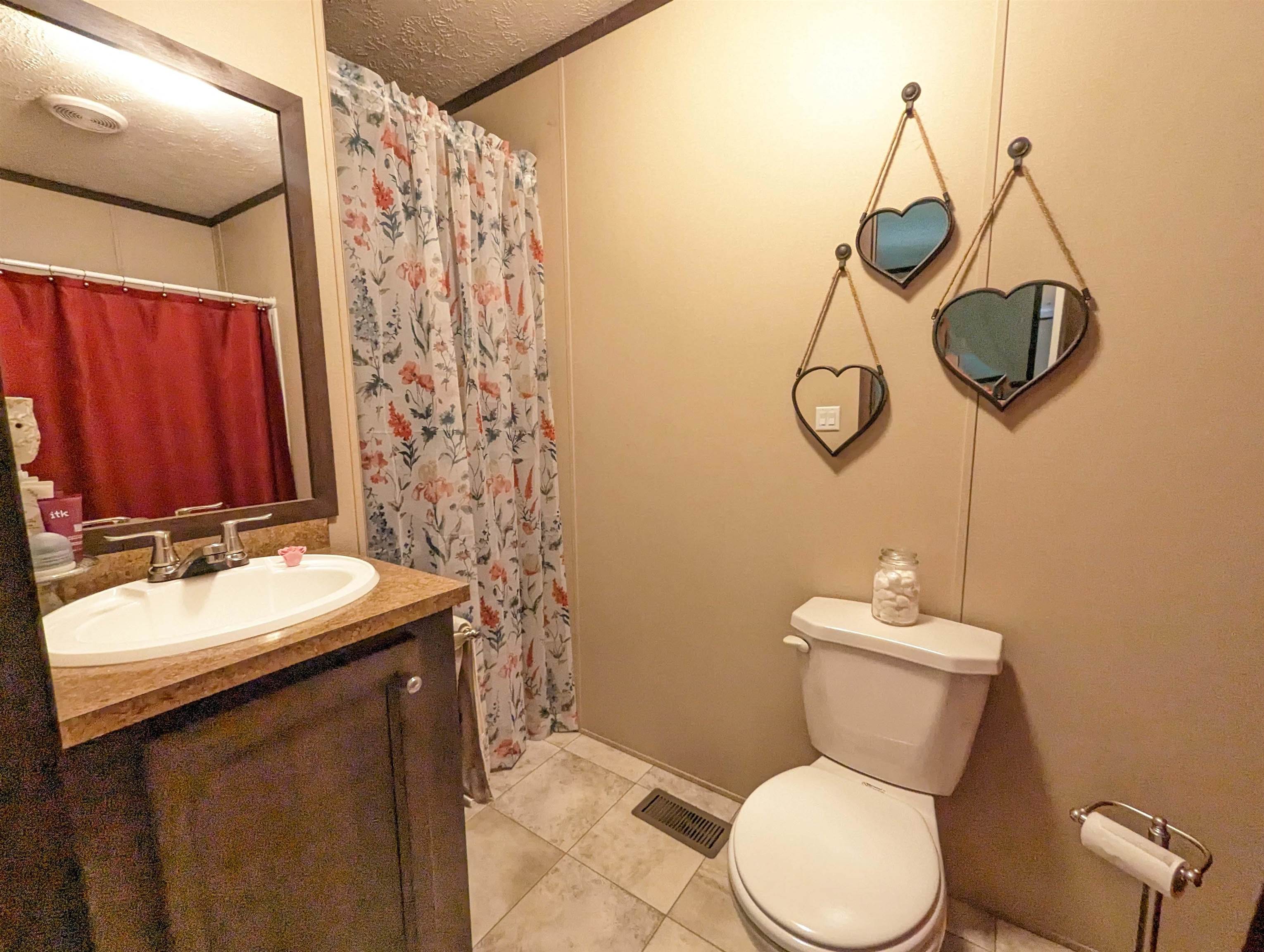29 Twin Bridge Road, Unit 8 Northfield, NH 03276 - Photo 19 of 24