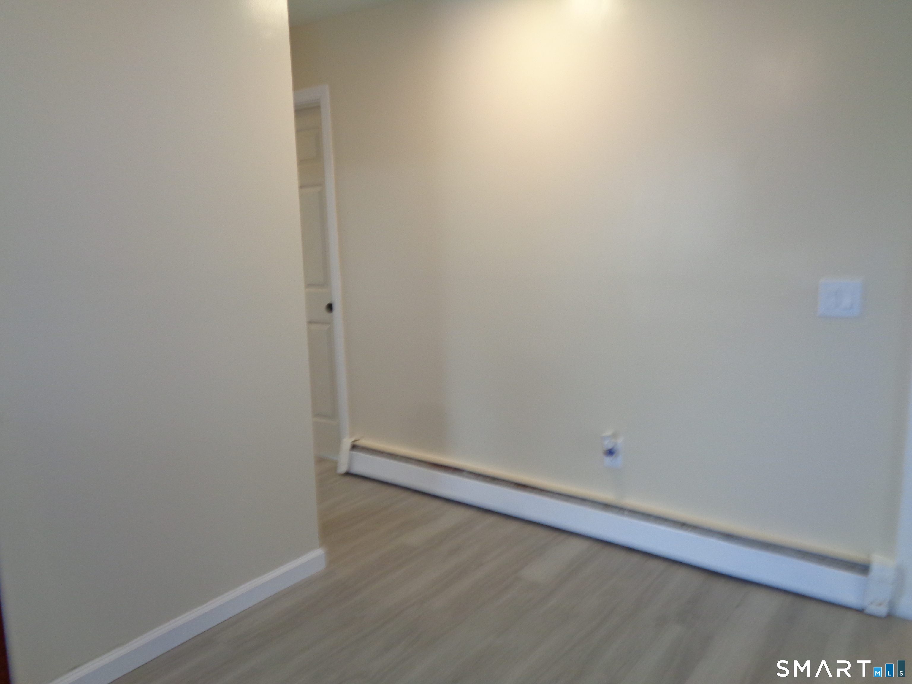 92 Smith Street Derby, CT 06418 - Photo 15 of 27