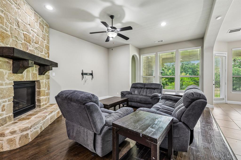 743 Windsor Road Coppell, TX 75019 - Photo 7 of 38