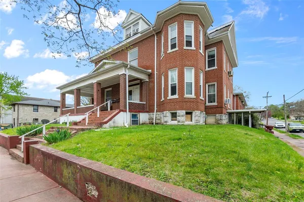 $599,900 | 239 North Middle Street, Cape Girardeau, MO 63701