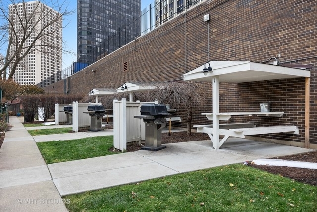 5455 North Sheridan Road, Unit 3111 Chicago, IL 60640 - Photo 13 of 13 Gallery Image 13