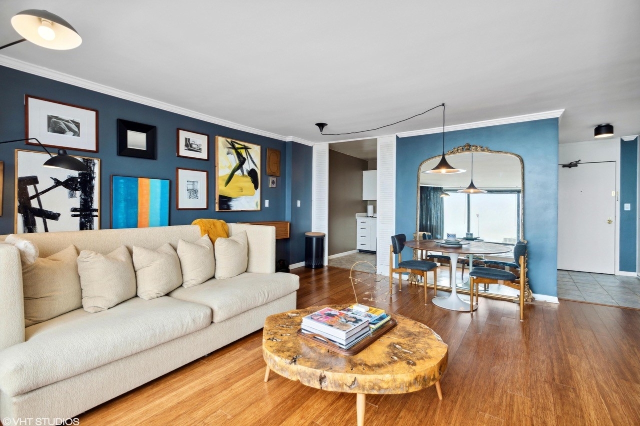 5455 North Sheridan Road, Unit 3111 Chicago, IL 60640 - Photo 4 of 13 Gallery Image 4