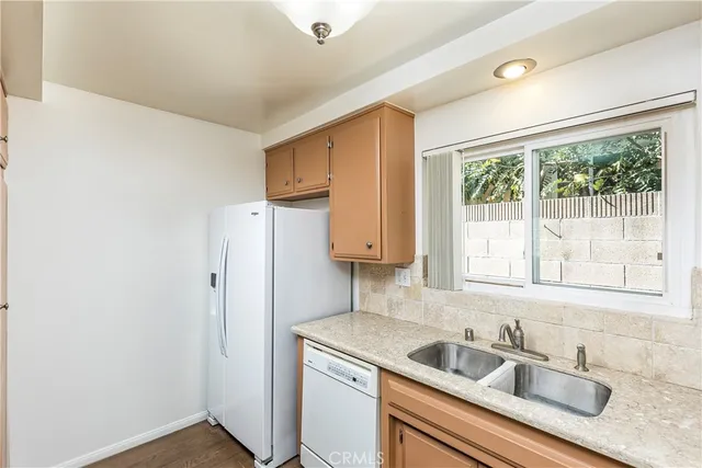 $1,095,000 | 1915 West St Gertrude Place, Santa Ana, CA 92704