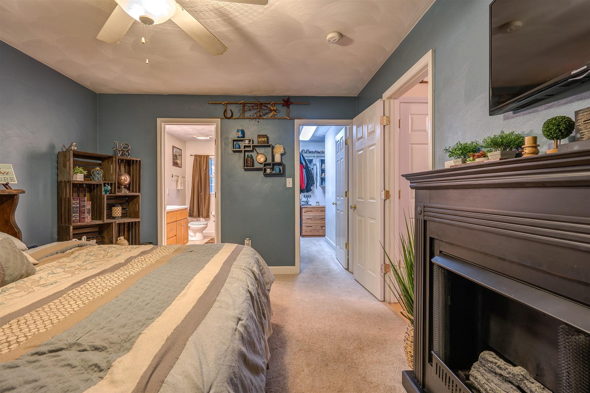 1262 Carroll Road Goodview, VA 24095 - Photo 20 of 30 19-DSC00231-2_2-2_3-2_4-2_5-2