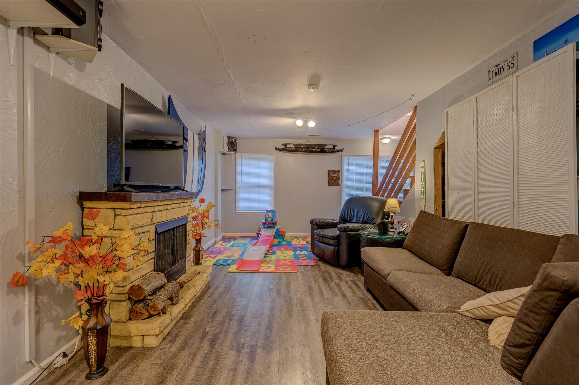 1262 Carroll Road Goodview, VA 24095 - Photo 25 of 30 24-DSC00251-2_2-2_3-2_4-2_5-2
