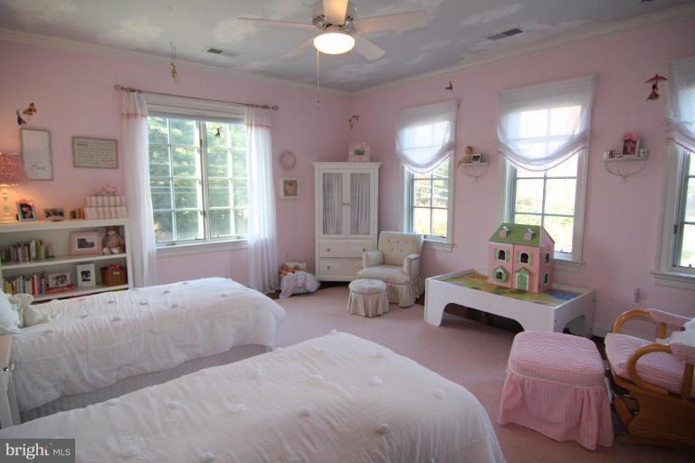 8201 Burning Tree Road Bethesda, MD 20817 - Photo 11 of 29 Bedroom #3