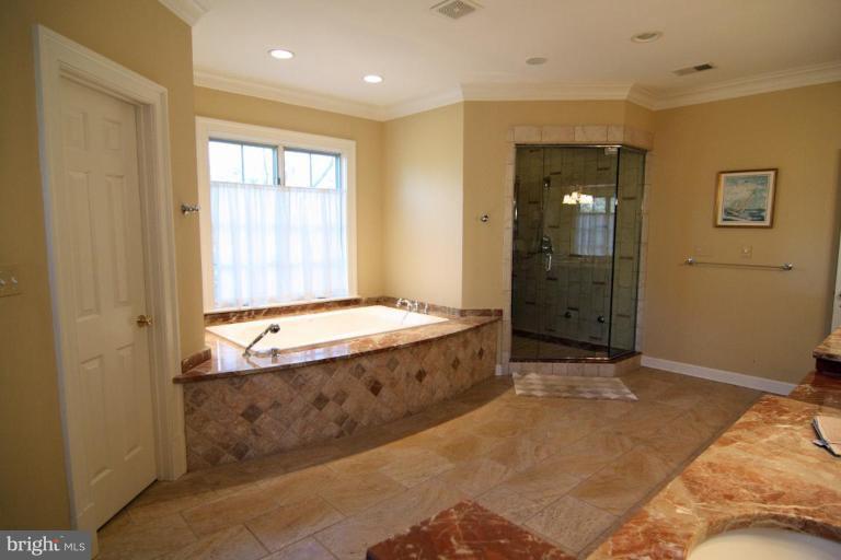 8201 Burning Tree Road Bethesda, MD 20817 - Photo 14 of 29 Master Bath