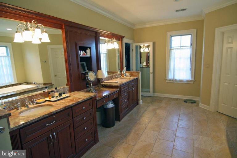 8201 Burning Tree Road Bethesda, MD 20817 - Photo 15 of 29 Master Bath #2