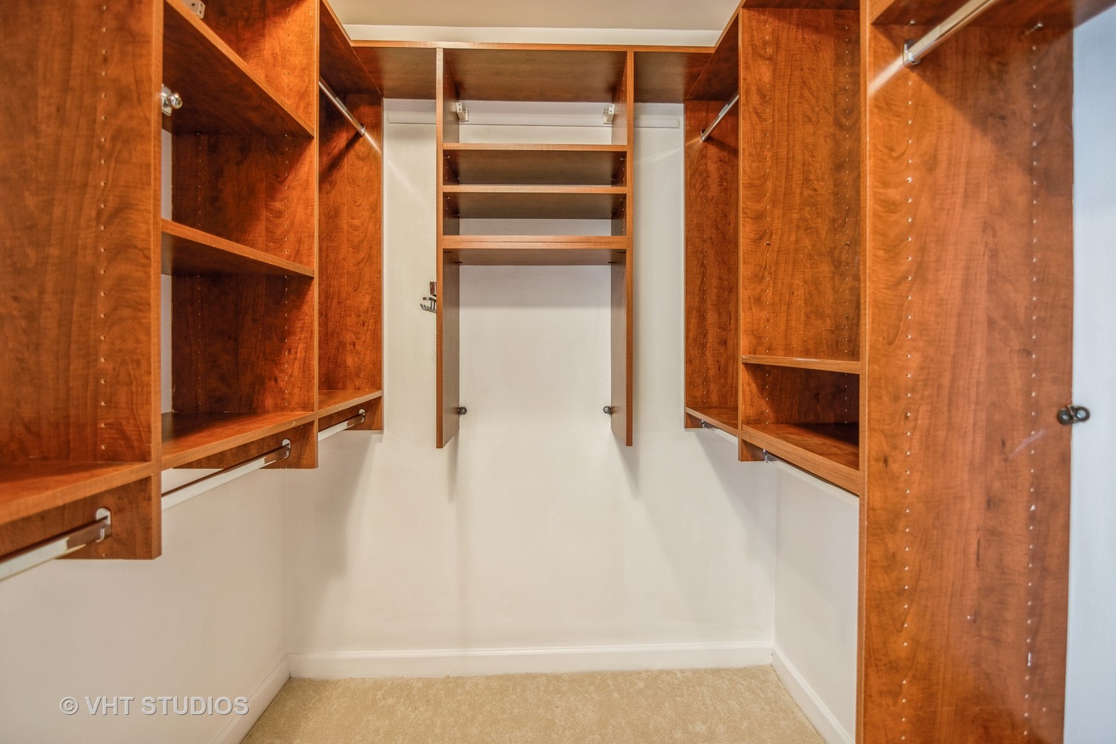 360 East Randolph Street, Unit 308 Chicago, IL 60601 - Photo 9 of 24 a view of walk in closet