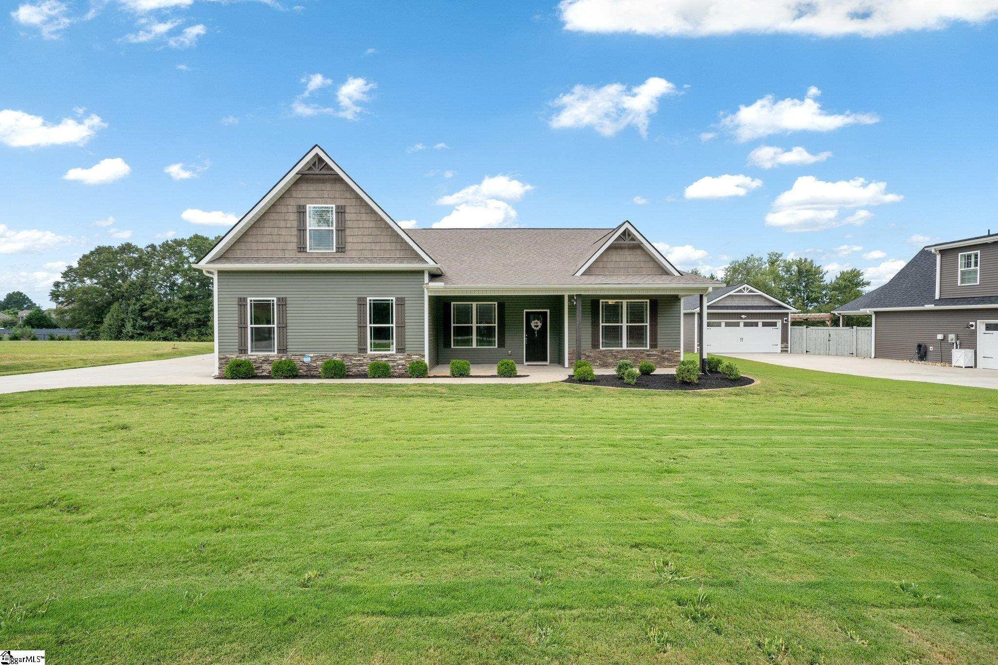 343 Waters Road Taylors, SC 29687 - Photo 1 of 36