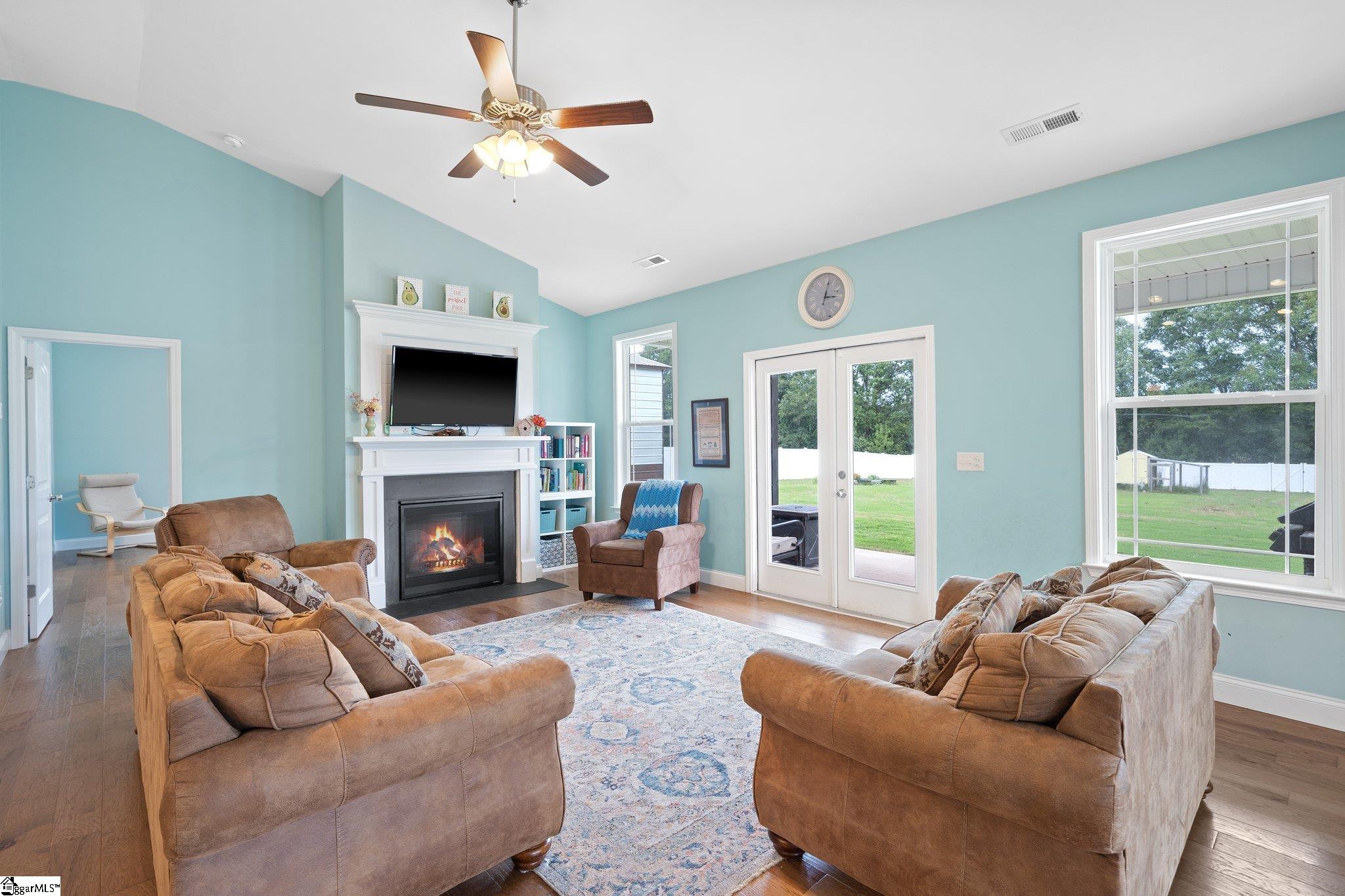 343 Waters Road Taylors, SC 29687 - Photo 6 of 36