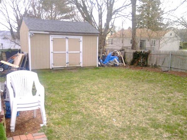 125 Alsada Road Swansea, MA 02777 - Photo 4 of 18 Gallery Image 4