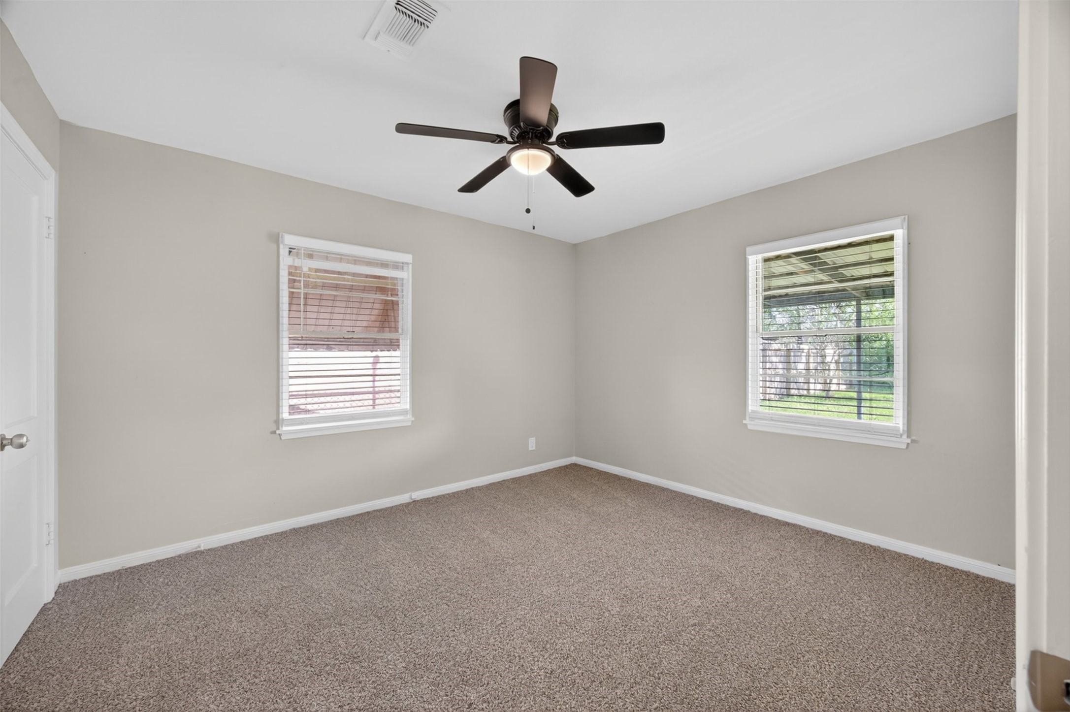920 Nottingham Drive Angleton, TX 77515 - Photo 16 of 29