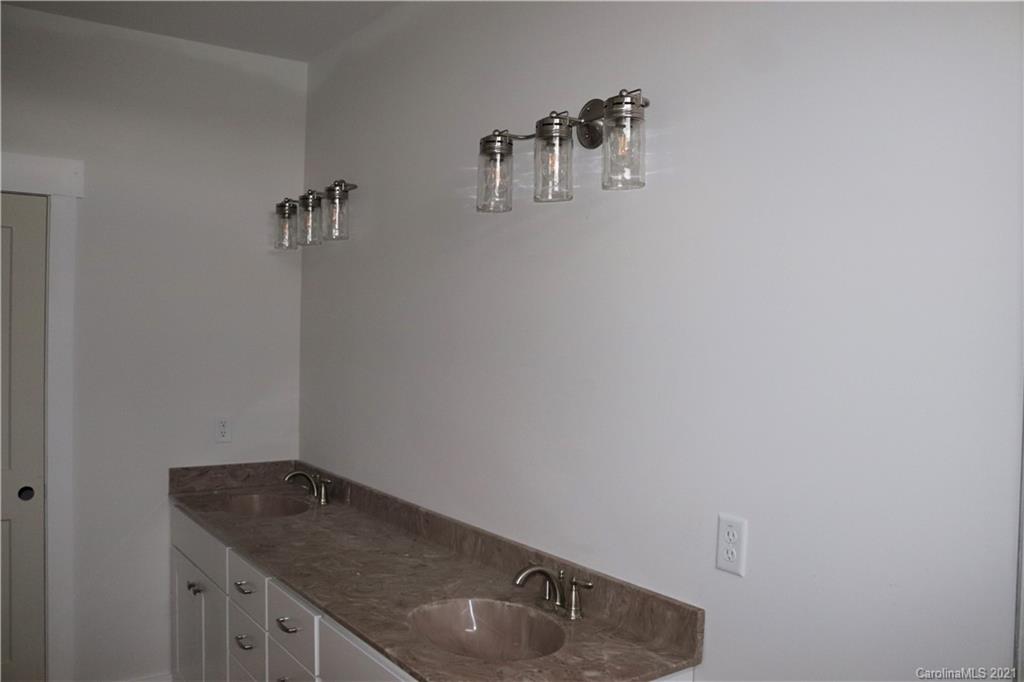 306 Walnut Ridge Lane Weaverville, NC 28787 - Photo 4 of 48 Gallery Image 4