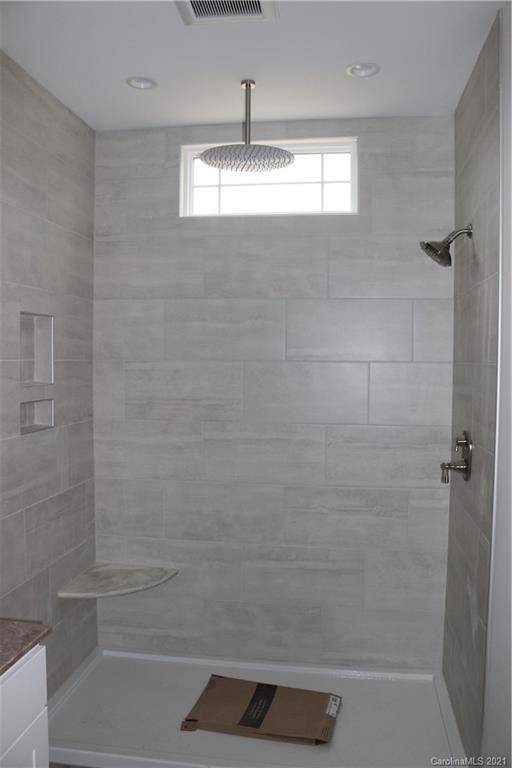 306 Walnut Ridge Lane Weaverville, NC 28787 - Photo 5 of 48 Gallery Image 5