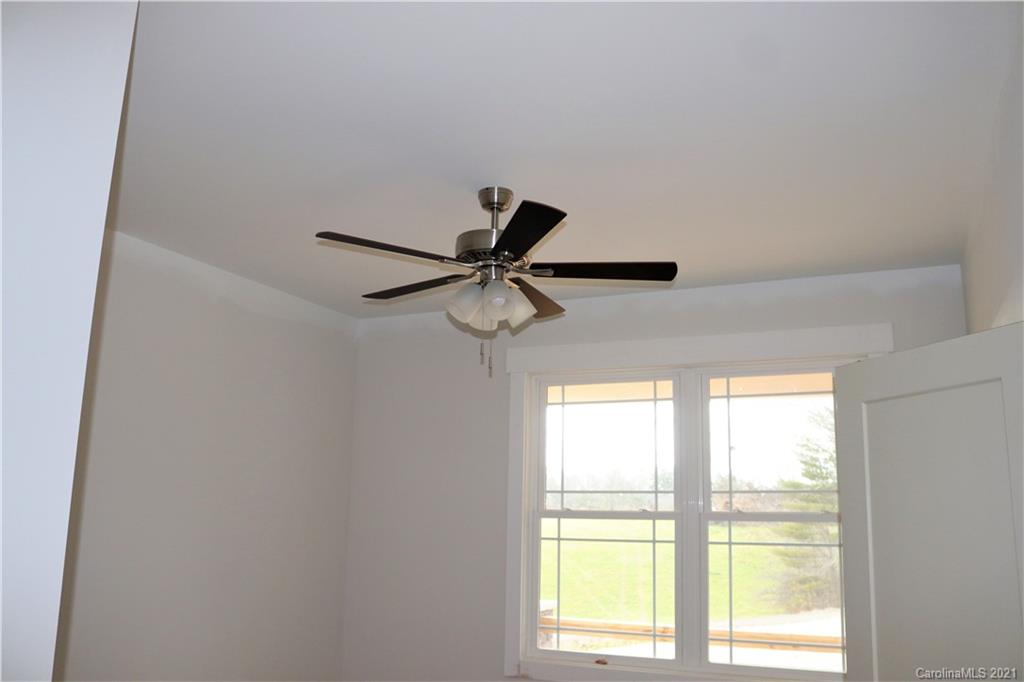 306 Walnut Ridge Lane Weaverville, NC 28787 - Photo 7 of 48 Gallery Image 7