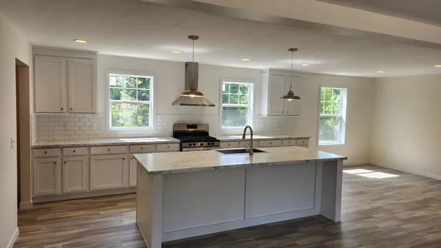 $139,900 | 1176 Maple Leaf Court, Charlotte, MI 48813