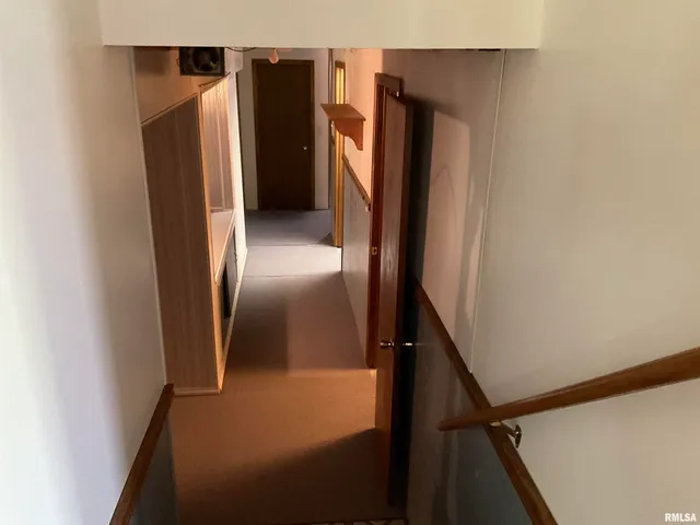 $269,900 | 12 Hickory Road, Nashville, IL 62263