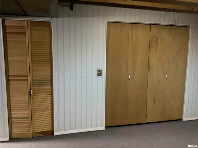 $269,900 | 12 Hickory Road, Nashville, IL 62263