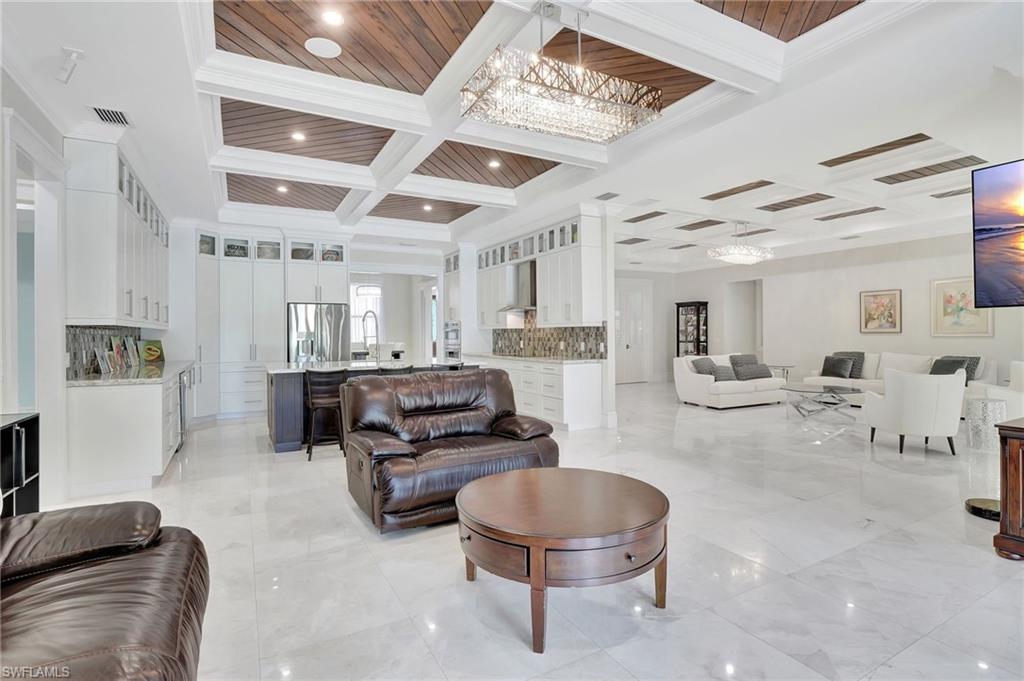 582 15th Street Southwest Naples, FL 34117 - Photo 18 of 49 Gallery Image 18