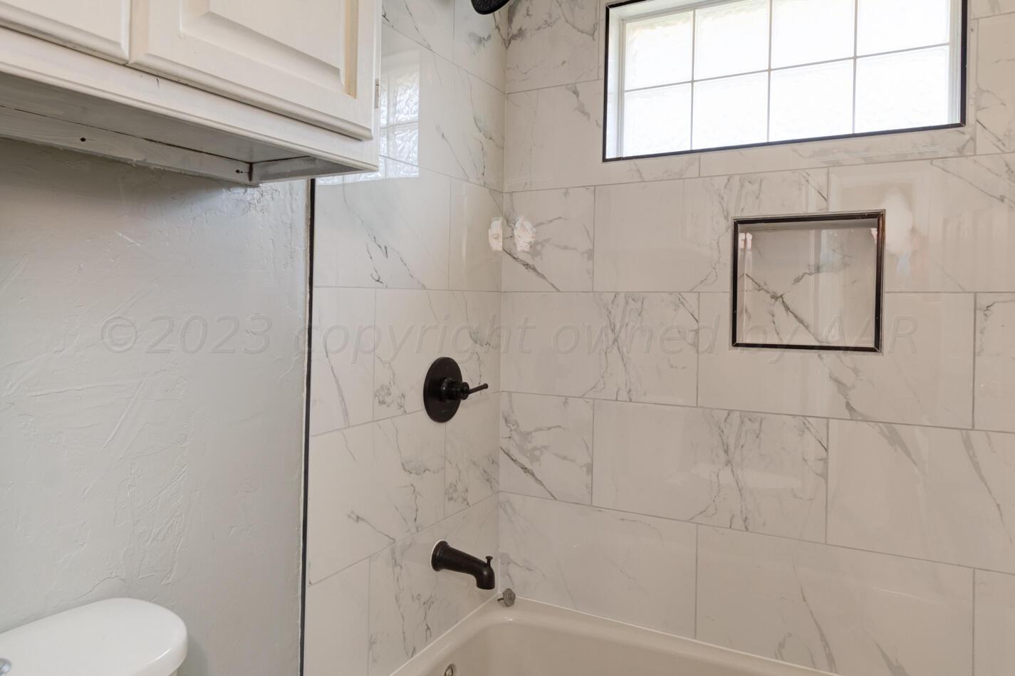 8101 Sheldon Road Amarillo, TX 79119 - Photo 19 of 24 Hall Bath-View 2