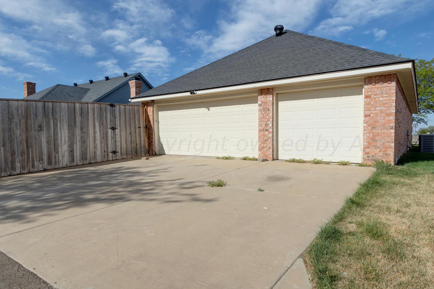 8101 Sheldon Road Amarillo, TX 79119 - Photo 24 of 24 3 Car Garage
