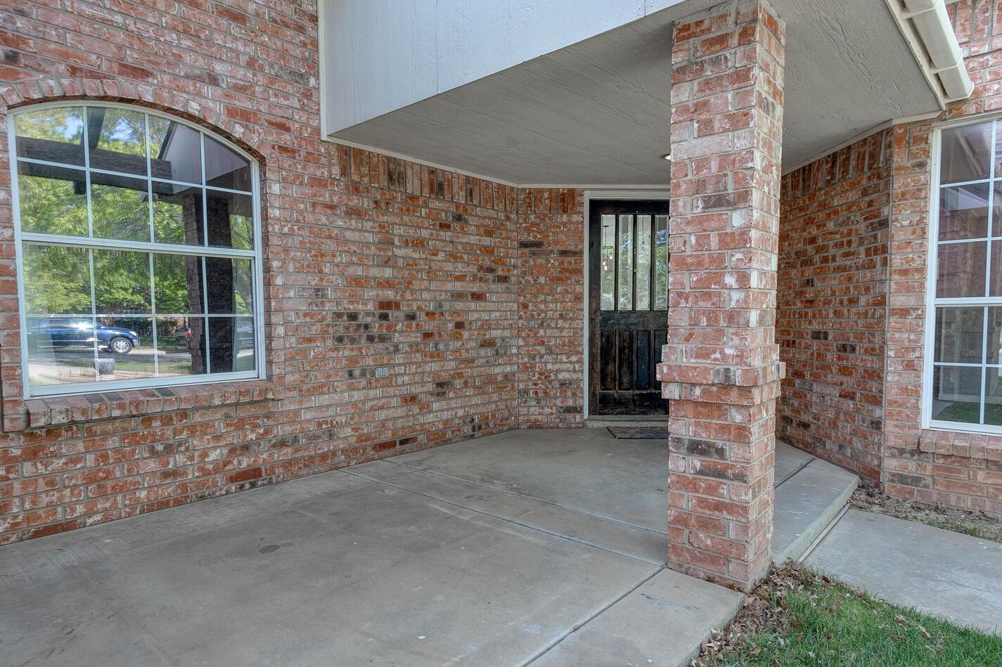 8101 Sheldon Road Amarillo, TX 79119 - Photo 3 of 24 Front Porch