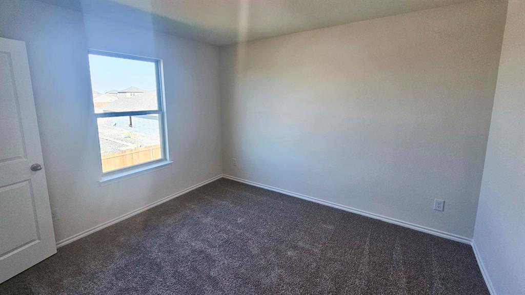 228 Pheasant Run Road Terrell, TX 75160 - Photo 7 of 17 Empty room