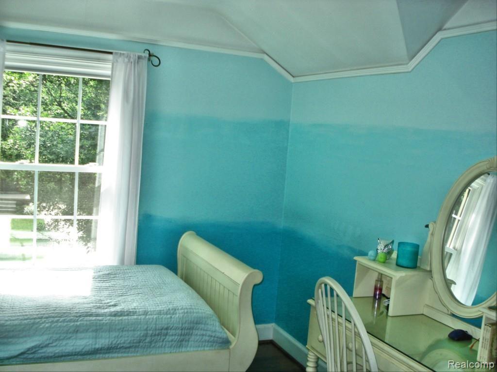 284 Fisher Road Grosse Pointe, MI 48230 - Photo 50 of 69 DSC04937.jpg