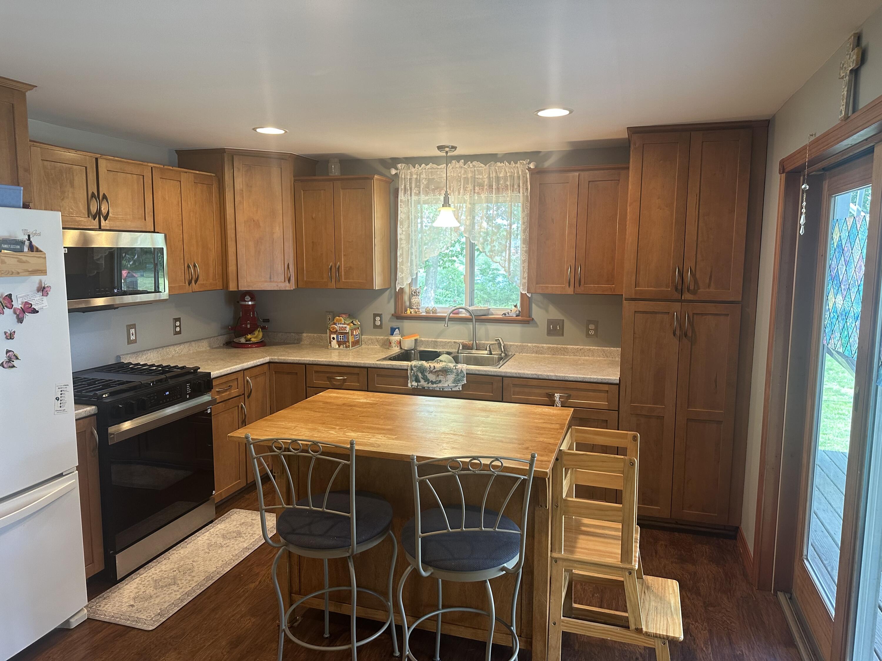 37 Penobscot Avenue Howland, ME 04448 - Photo 19 of 31 IMG_8708