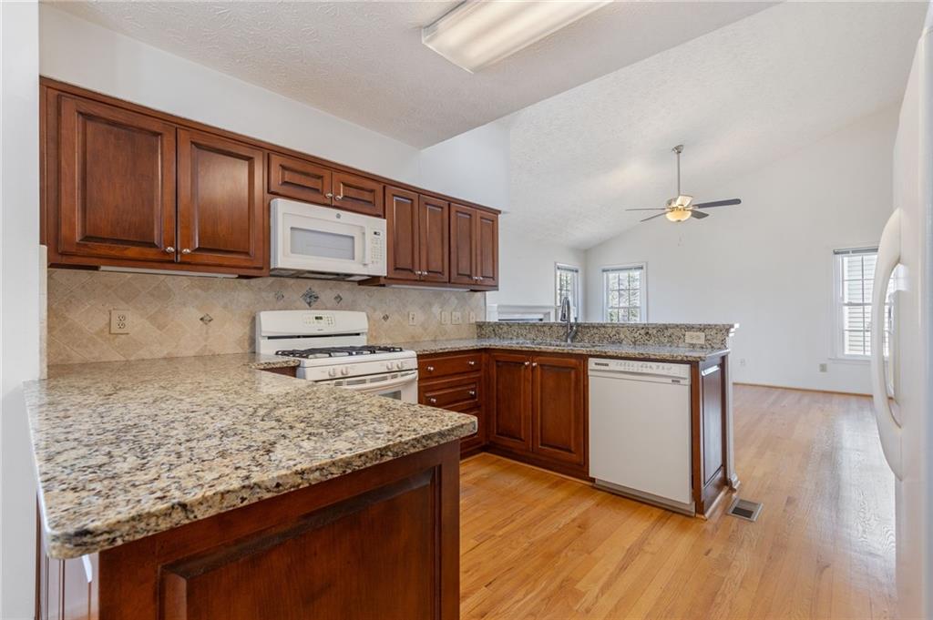 4085 Fastnet Lane Duluth, GA 30096 - Photo 11 of 40